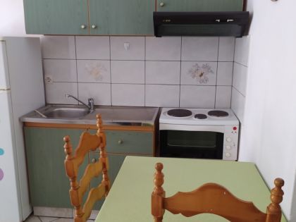 ΤΡΕΙΣ ΒΑΓΙΕΣ