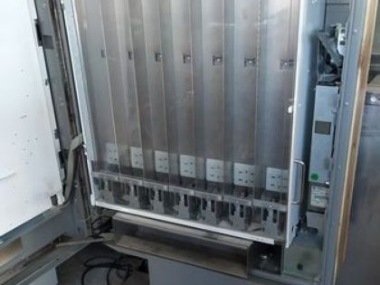 ΑΥΤΟΜΑΤΟΣ ΠΩΛΗΤΗΣ ΤΣΙΓΑΡΩΝ (757/3)CIGARETTE VENDING MACHINE