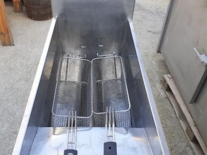 ΦΡΙΤΕΖΑ ΥΓΡΑΕΡΙΟΥ 40X92X90ΕΚ (615/474) GAS FRYER: