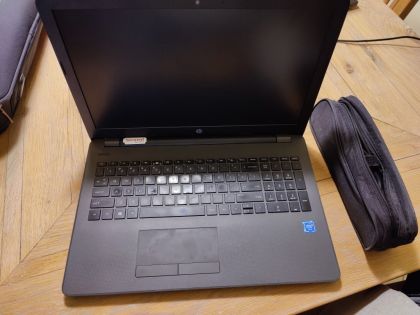 LAPTOP HP 15" LINUX