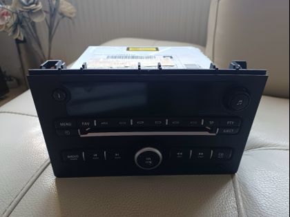 RADIO-CD PLAYER: