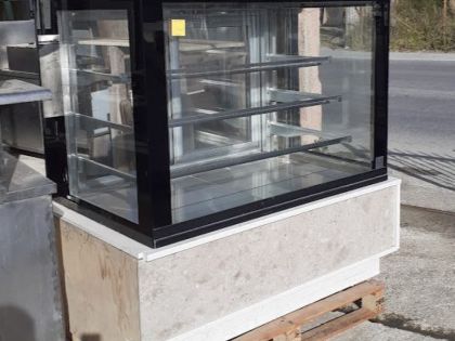 ΨΥΧΟΜΕΝΗ ΒΙΤΡΙΝΑ 132X83X132ΕΚ (615/645):