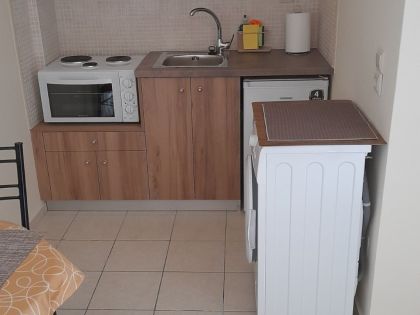 ΕΣΤΑΥΡΩΜΕΝΟΣ