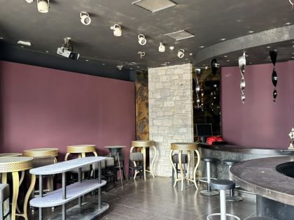 CAFE-BAR