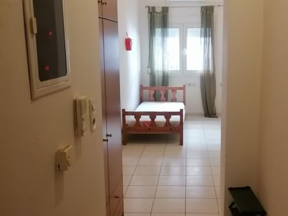 ΤΡΕΙΣ ΒΑΓΙΕΣ