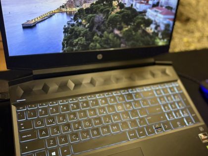 LAPTOP 