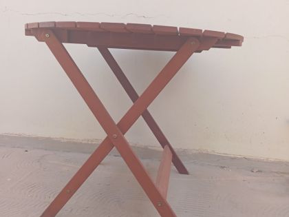 ΤΡΑΠΕΖΙ: