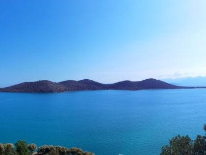 ΕΛΟΥΝΤΑ ΚΑΤΩ 