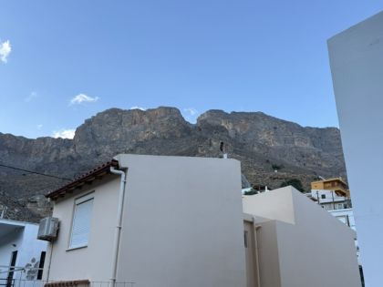 ΤΡΕΙΣ ΕΚΚΛΗΣΙΕΣ