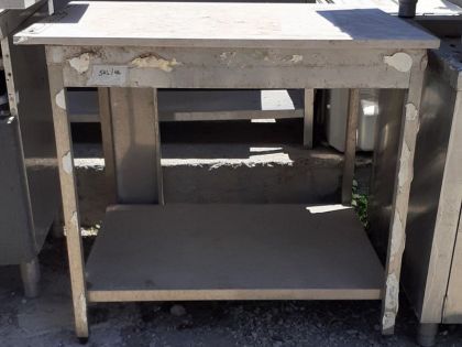 ΤΡΑΠΕΖΙ 105X81X87ΕΚ (541/46):