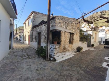 ΛΙΜΝΕΣ: