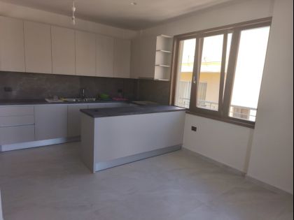 ΡΟΜΑΝΤΙΚΗ ΓΩΝΙΑ: