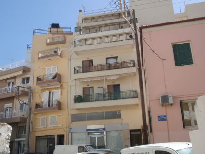ΠΛΑΤΕΙΑ ΚΟΡΝΑΡΟΥ